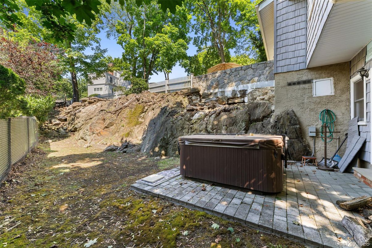 Exterior, Hot Tub