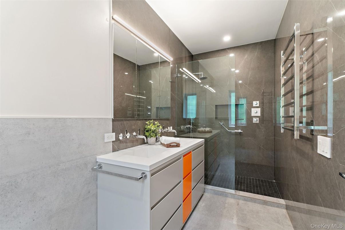 Bathroom, Dual Sink Vanities, Glass Shower, Interior, Recessed Lighting