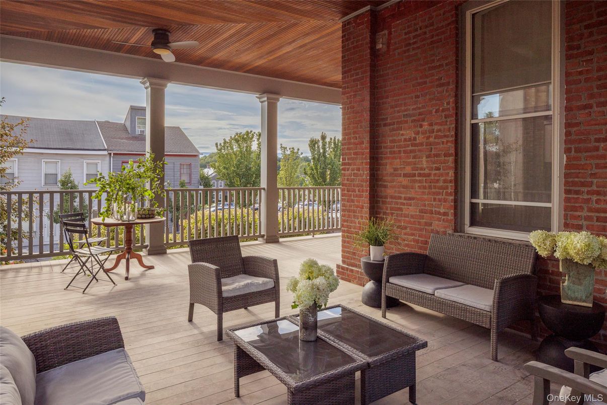 Exterior, Wood Texture Flooring