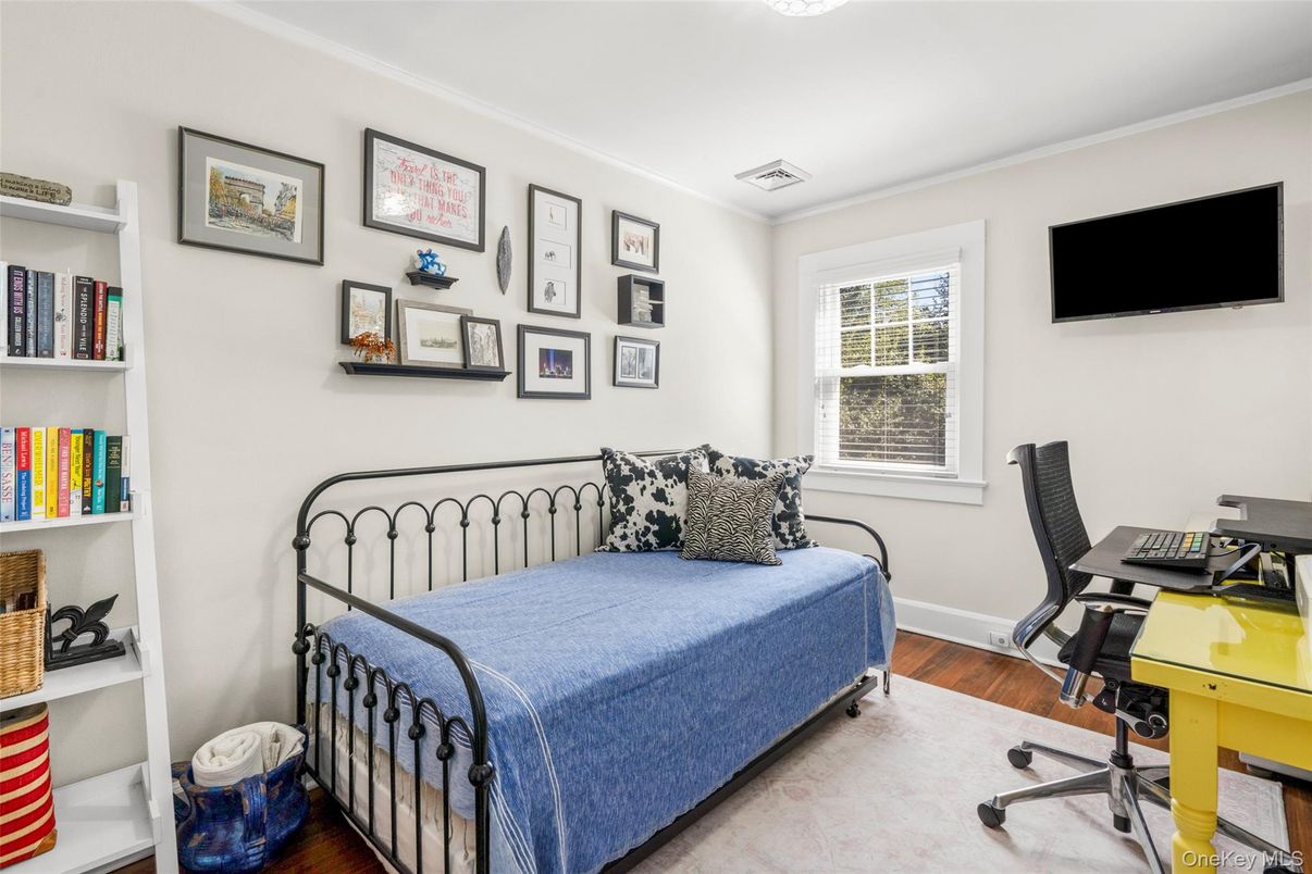 Bedroom, Home Office, Interior, Wood Texture Flooring
