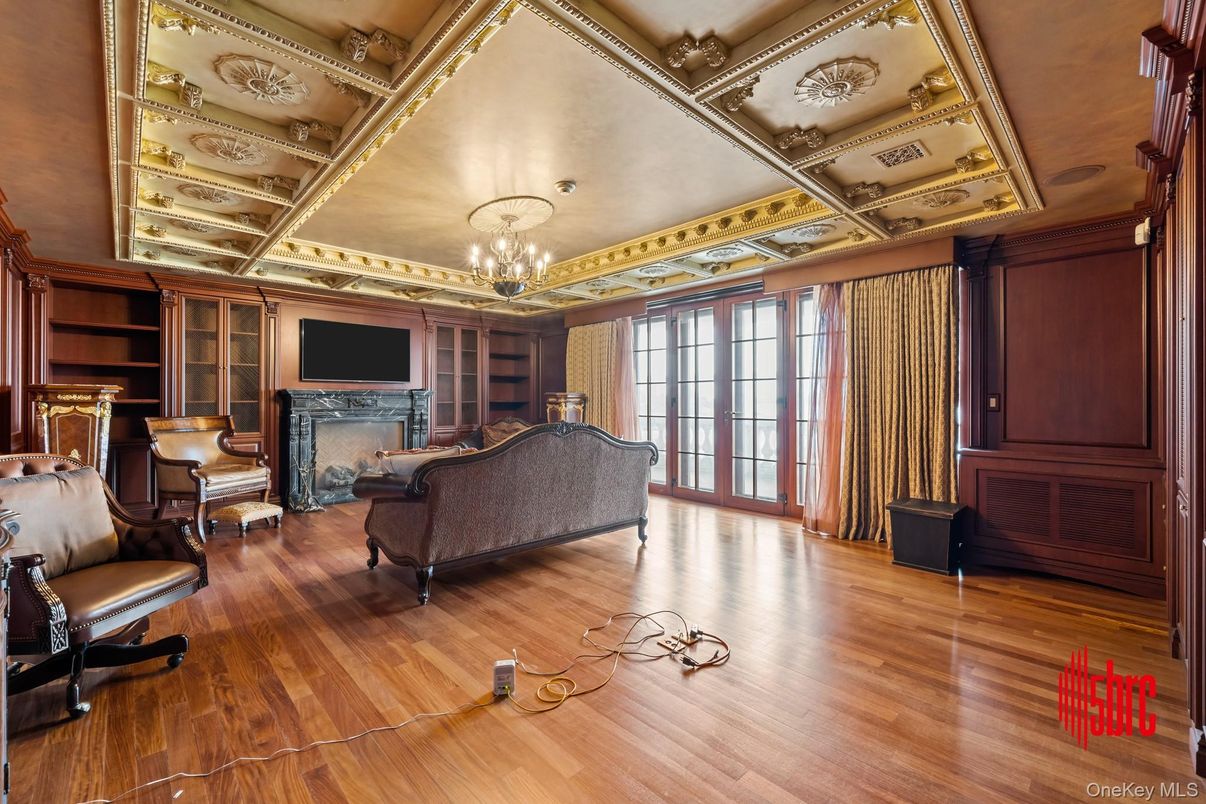 Chandelier, Fireplace, Interior, Wood Texture Flooring