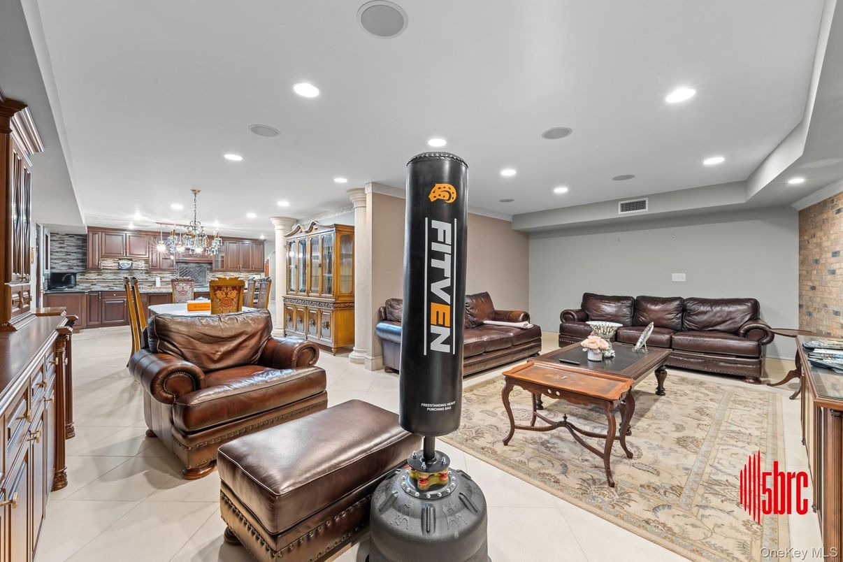 Interior, Kitchen, Living room, Pendant Lights, Recessed Lighting