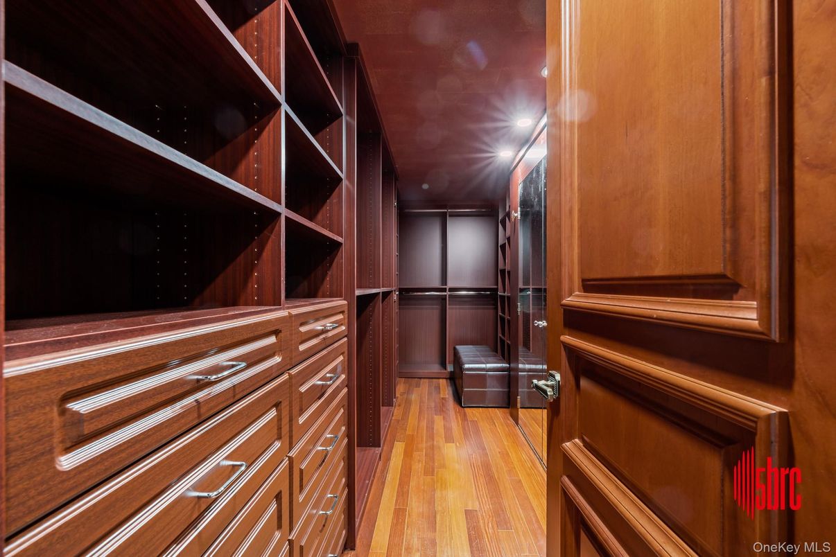 Interior, Recessed Lighting, Walk-in Closets, Wood Texture Flooring