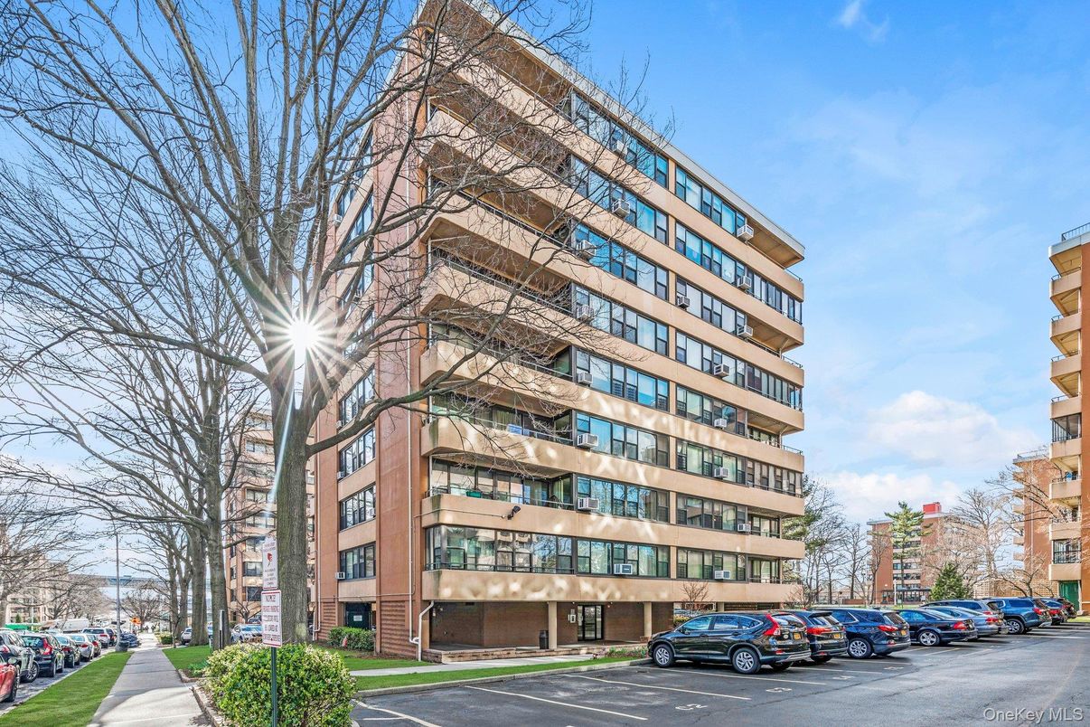 Exterior, Facade, Condo Building