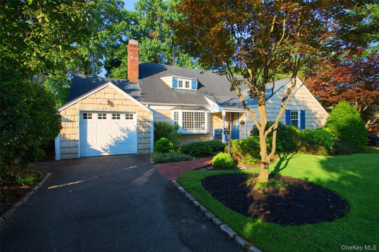 Attached, Backyard, Exterior, Facade, Cape Cod