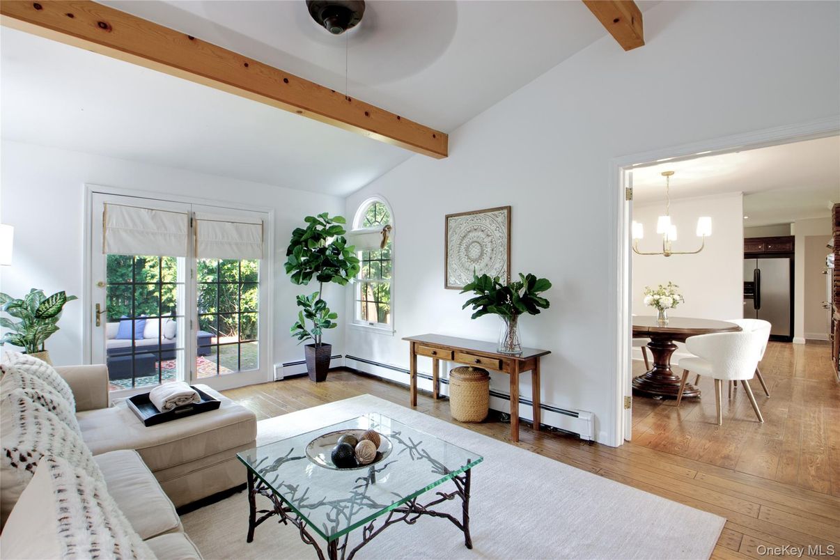 Dining room, Interior, Living room, Pendant Lights, Wooden Beams, Wood Texture Flooring