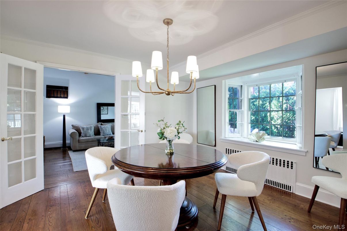Chandelier, Dining room, Interior, Wood Texture Flooring