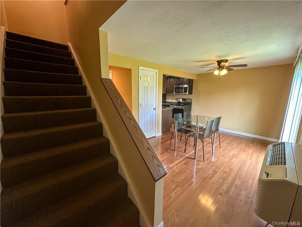 Dining room, Interior, Kitchen, Stainless Steel Appliances, Wood Texture Flooring