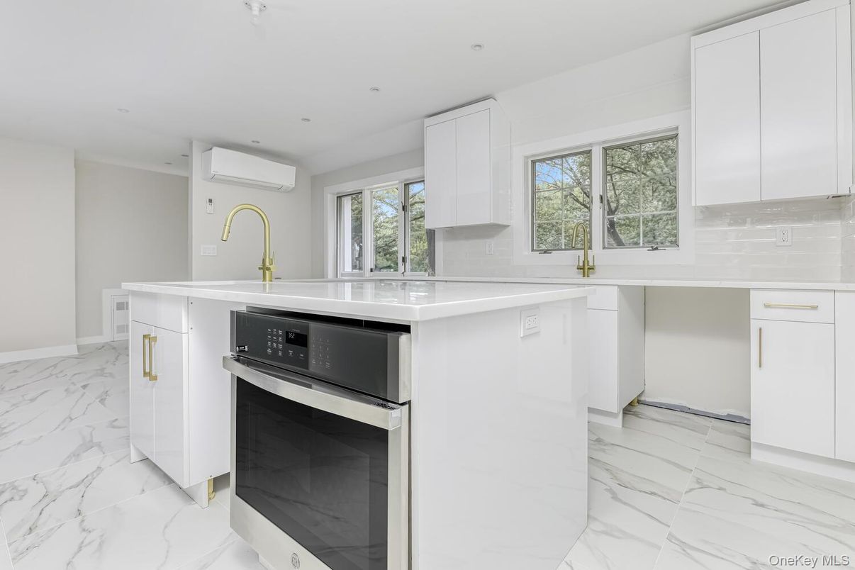 Interior, Kitchen, Marble, Recessed Lighting