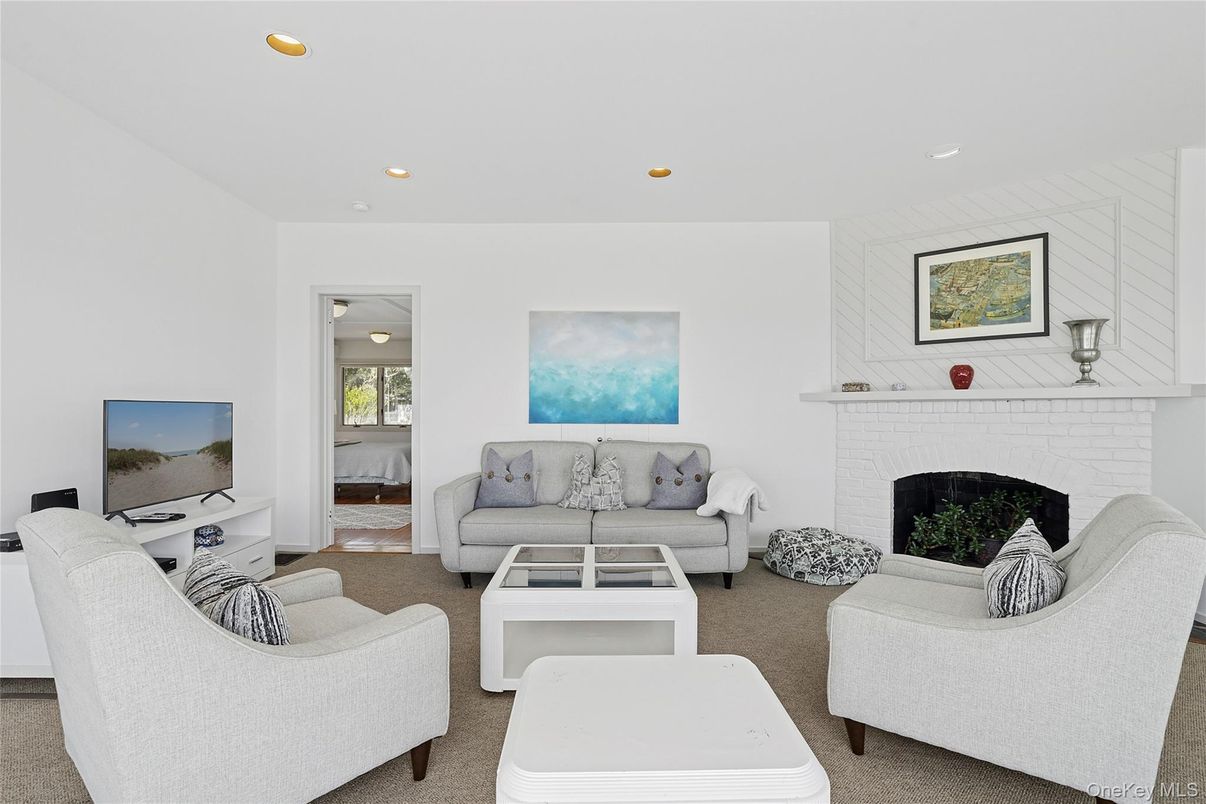 Fireplace, Interior, Living room, Recessed Lighting