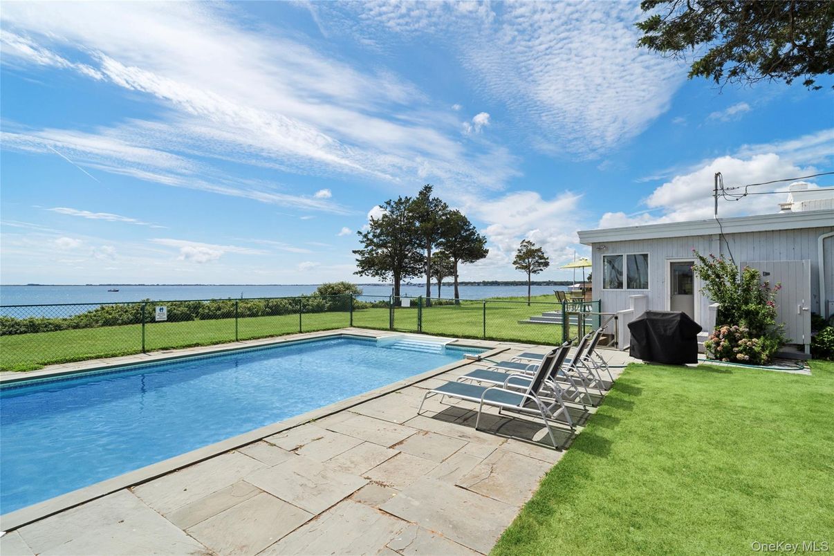 Backyard, Exterior, Pool, Water