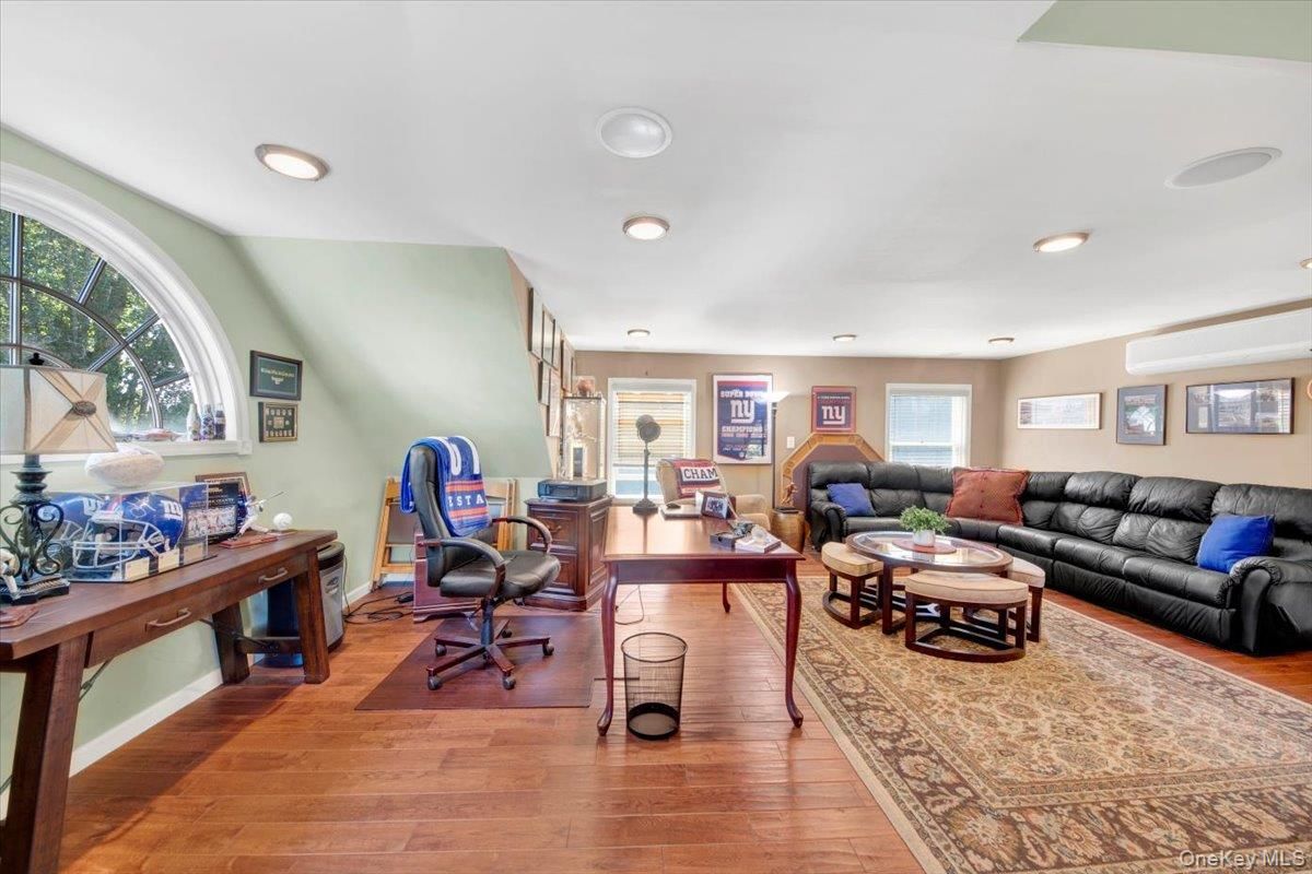 Home Office, Interior, Living room, Recessed Lighting, Wood Texture Flooring