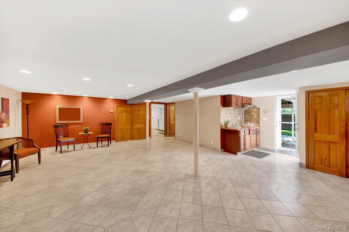 Interior, Recessed Lighting
