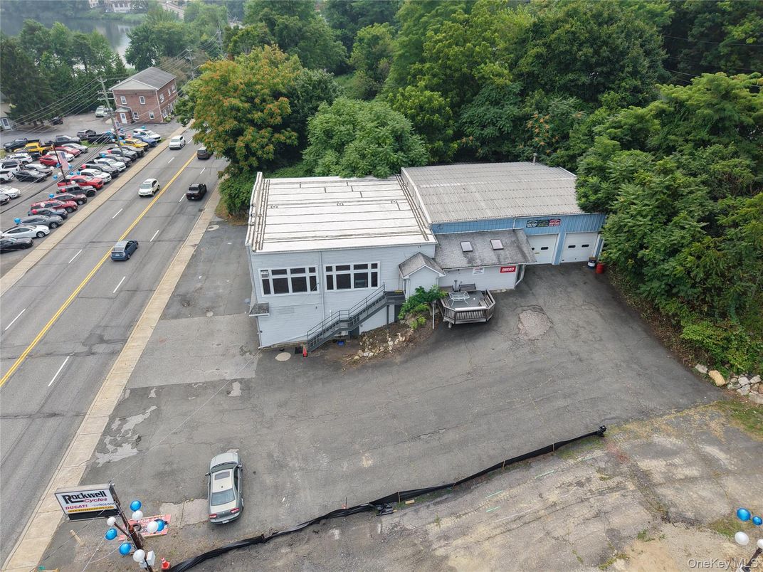 Exterior, Drone