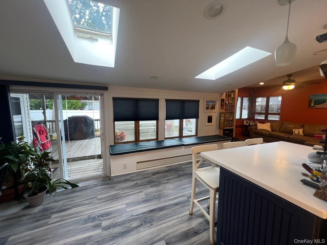 Interior, Kitchen, Pendant Lights, Recessed Lighting, Water, Wood Texture Flooring