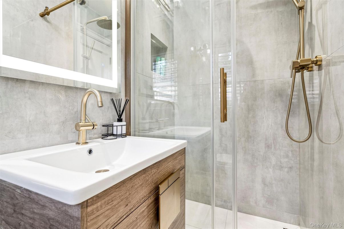 Bathroom, Glass Shower, Interior