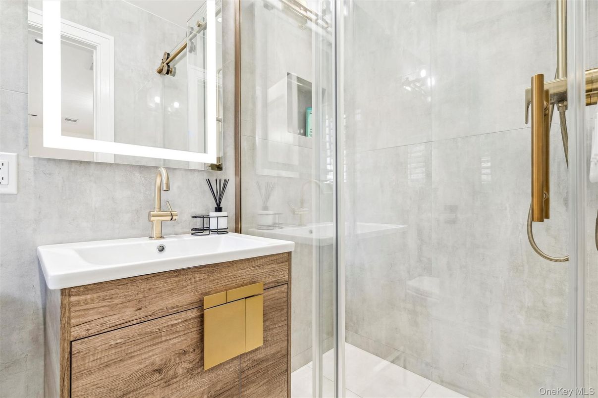 Bathroom, Glass Shower, Interior