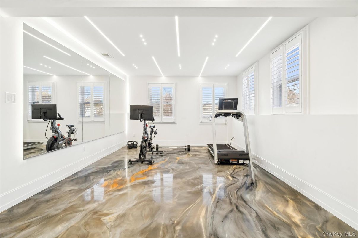 Fitness Equipment, Interior, Recessed Lighting