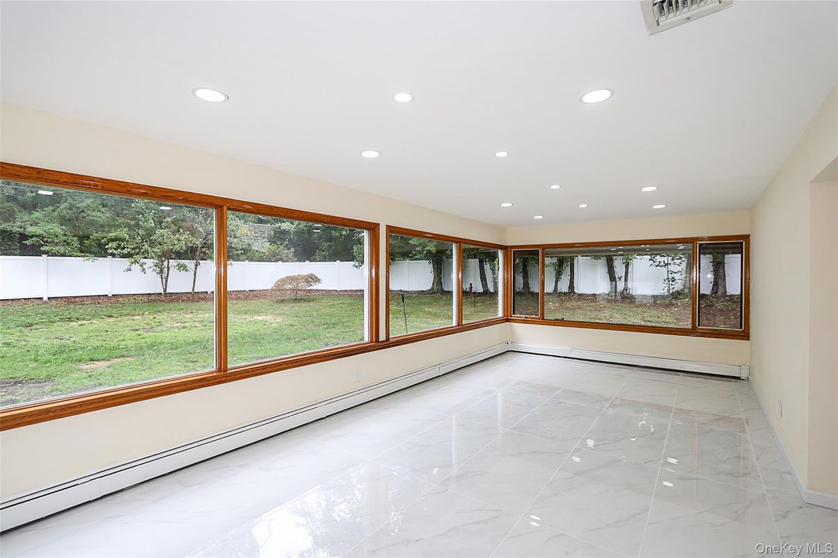 Empty room, Interior, Marble, Recessed Lighting, Sun Room