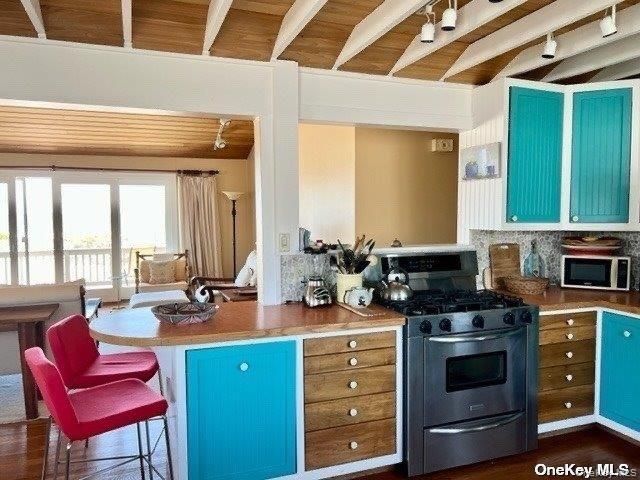 Interior, Kitchen, Stainless Steel Appliances, Wooden Beams, Wooden Ceilings, Wood Texture Flooring