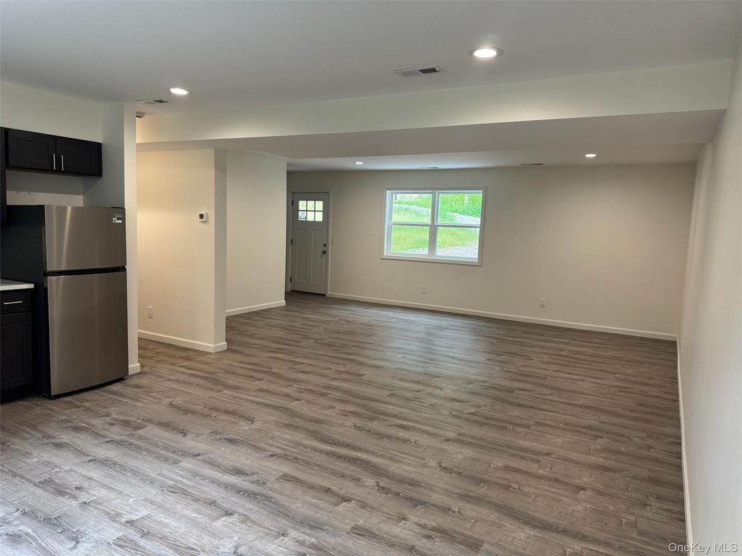 Empty room, Interior, Kitchen, Recessed Lighting, Wood Texture Flooring