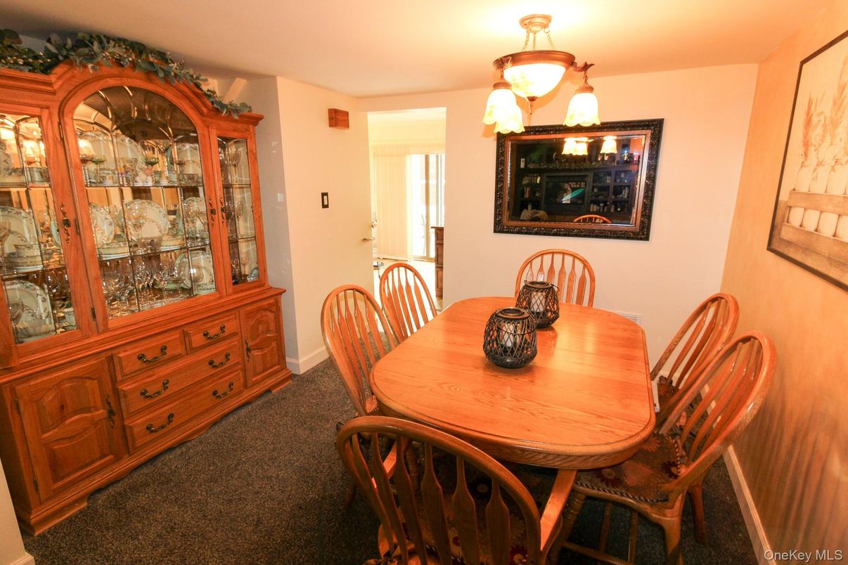 Dining room, Interior
