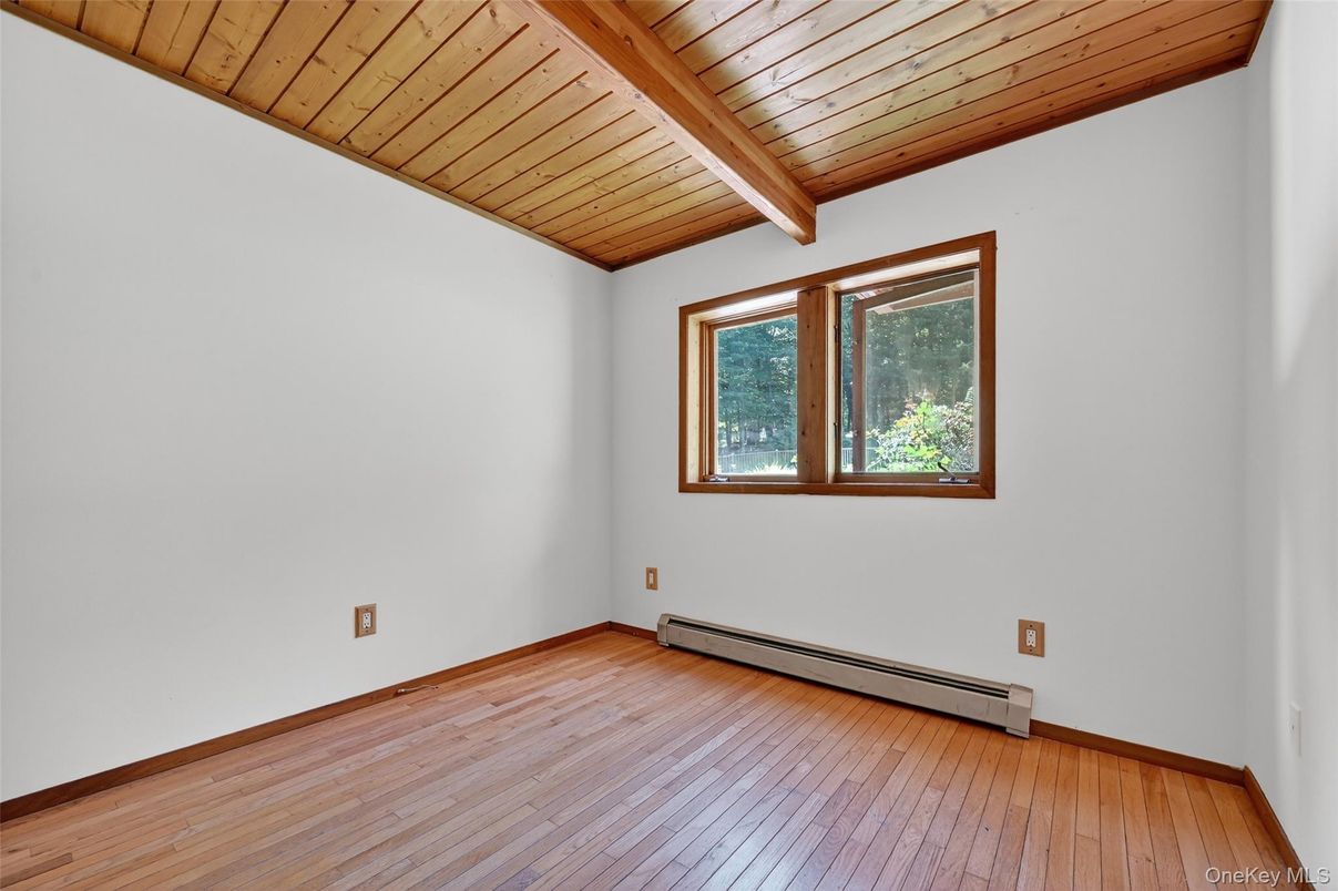 Empty room, Interior, Wooden Beams, Wooden Ceilings, Wood Texture Flooring