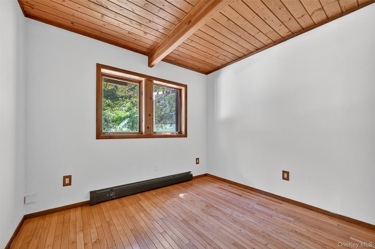Empty room, Interior, Wooden Beams, Wooden Ceilings, Wood Texture Flooring