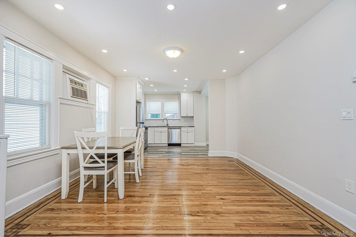 Dining room, Interior, Kitchen, Recessed Lighting, Wood Texture Flooring