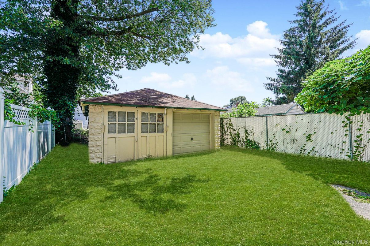 Backyard, Detached Garage, Exterior