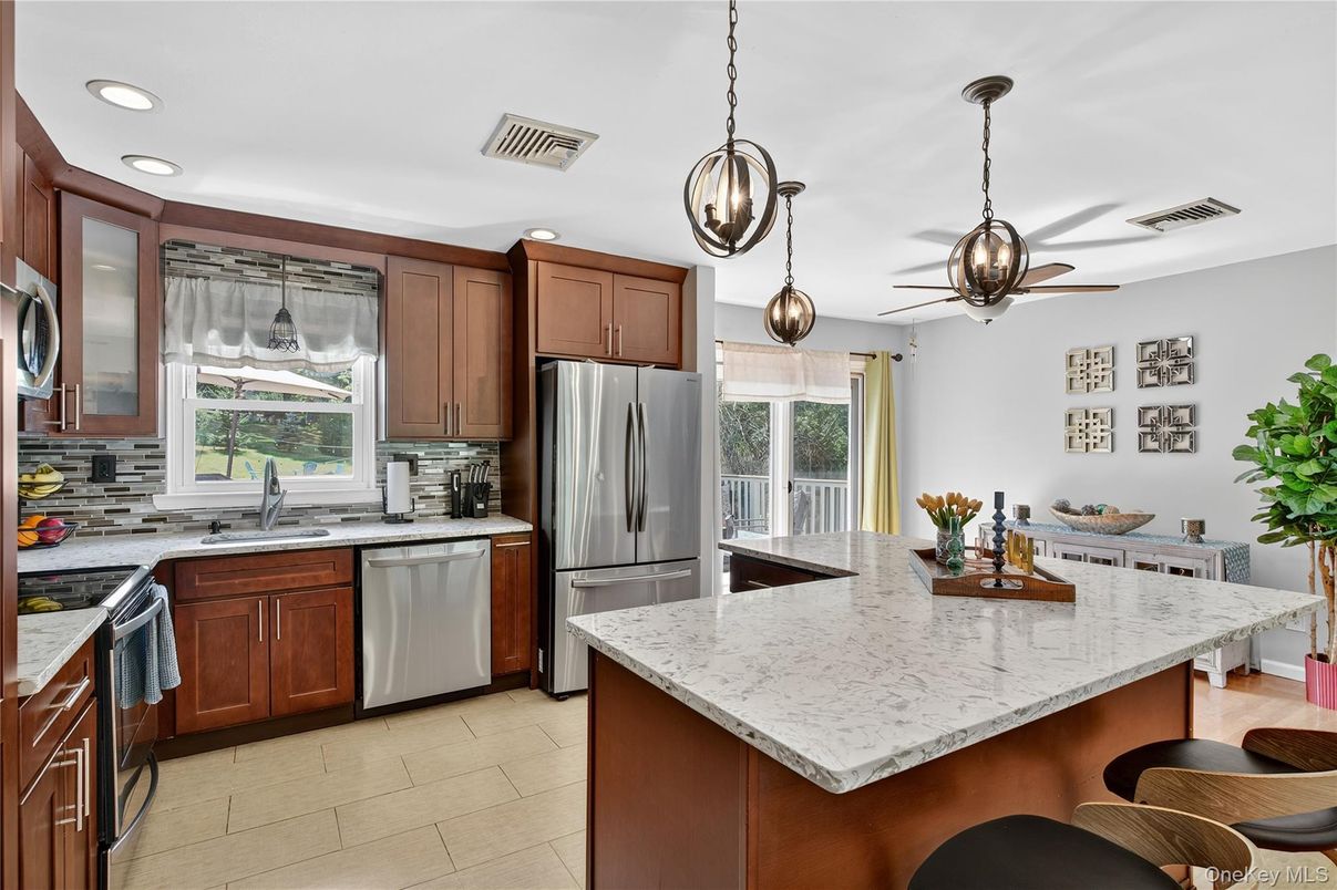 Interior, Kitchen, Pendant Lights, Recessed Lighting, Stainless Steel Appliances