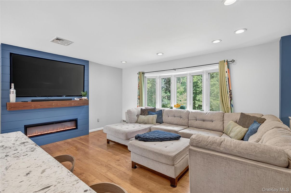 Fireplace, Interior, Living room, Recessed Lighting, Wood Texture Flooring