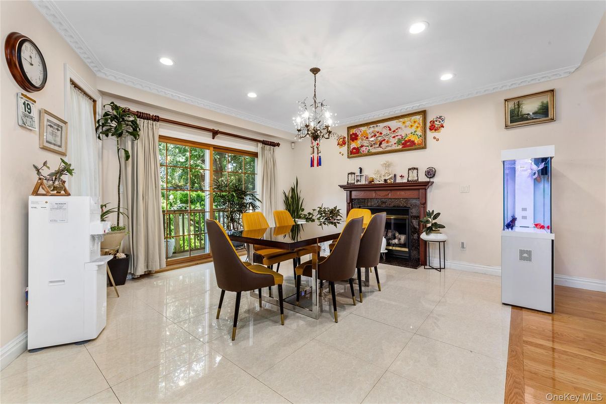Chandelier, Dining room, Fireplace, Interior, Recessed Lighting