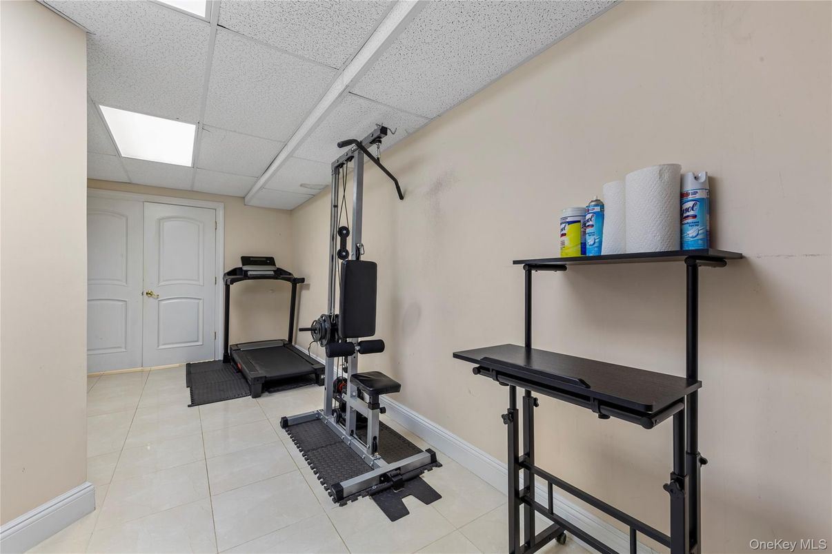 Fitness Equipment, Interior, Recessed Lighting
