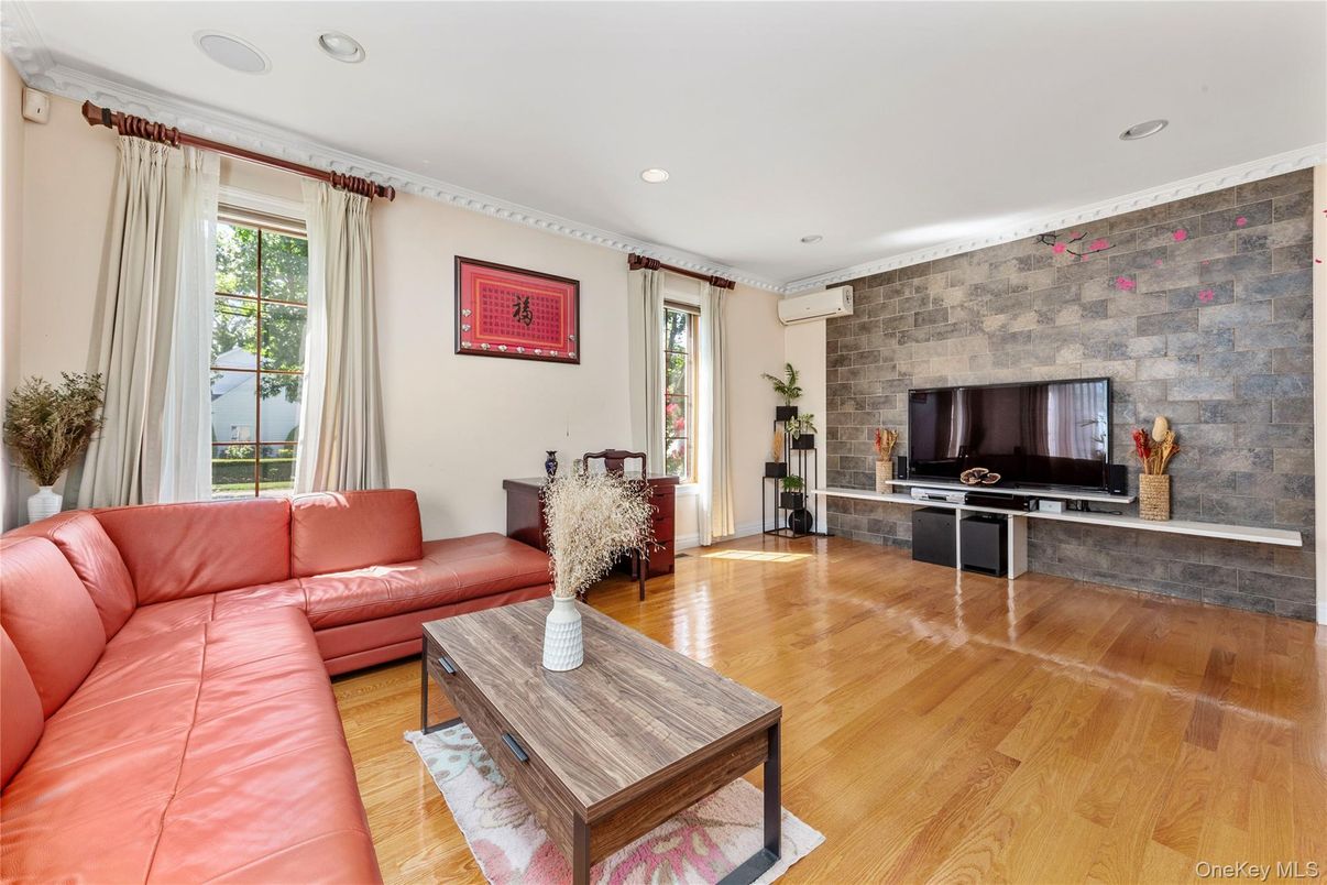 Interior, Living room, Recessed Lighting, Stone Walls, Wood Texture Flooring