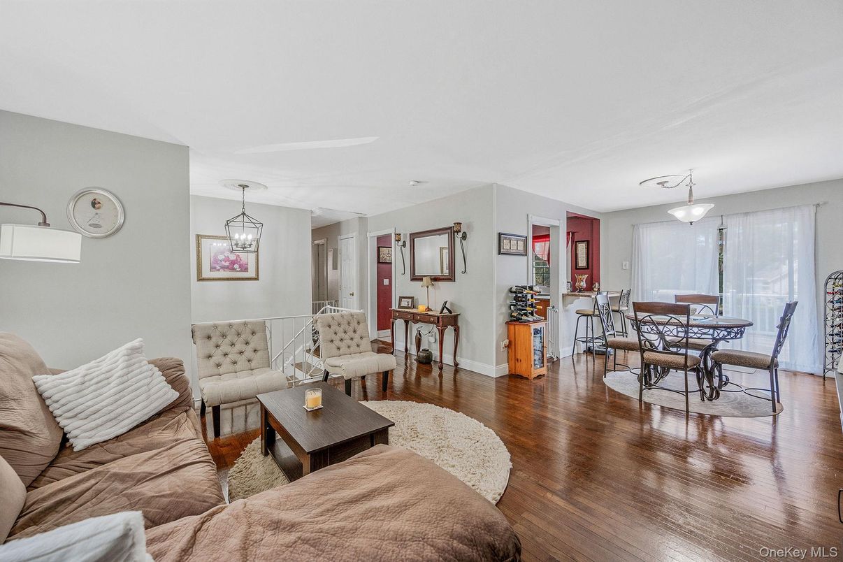 Dining room, Interior, Living room, Pendant Lights, Wood Texture Flooring