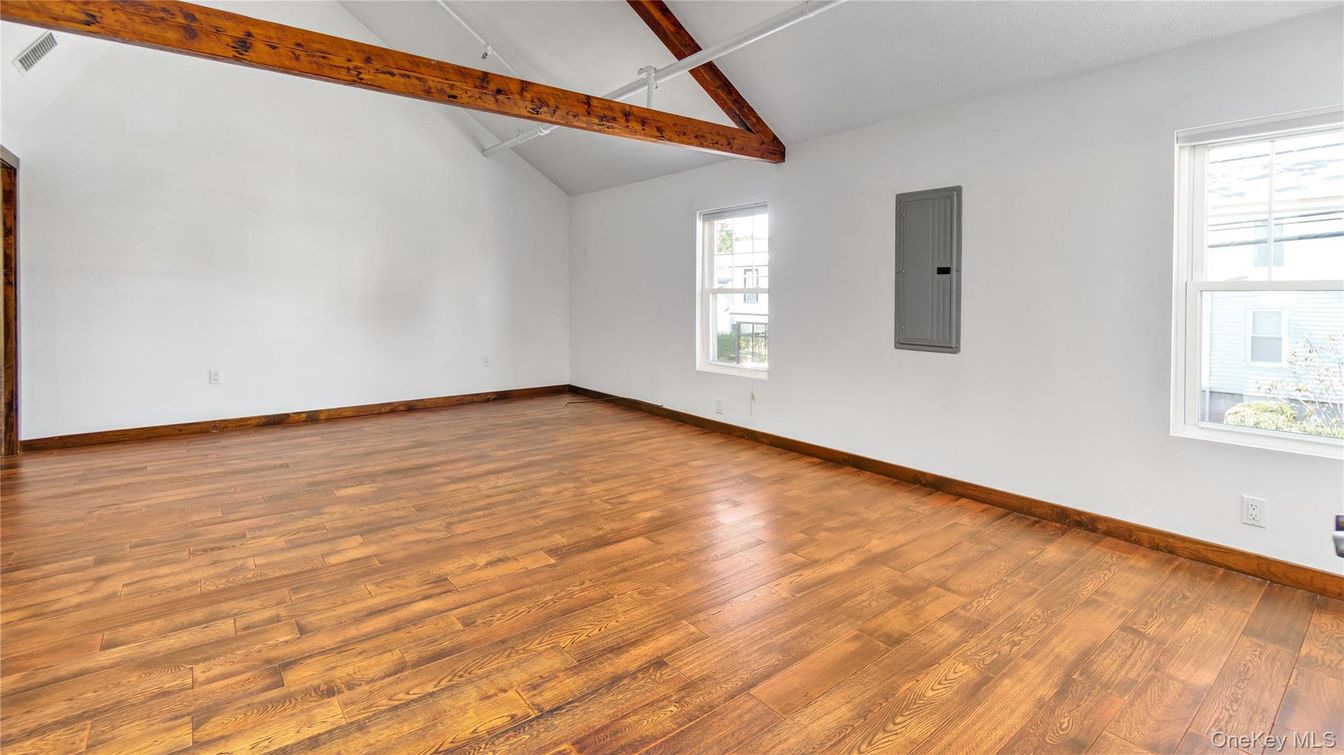 Empty room, Interior, Wooden Beams, Wood Texture Flooring