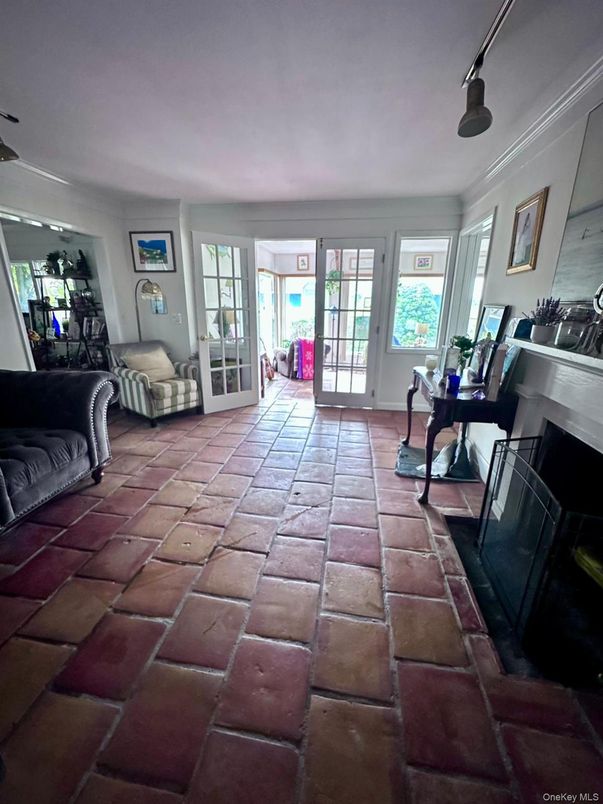 Fireplace, Interior