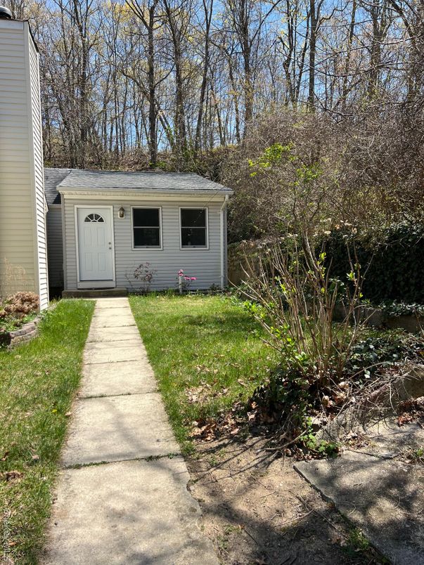 Backyard, Exterior, Facade, Ranch