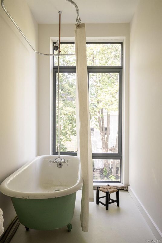 Bathroom, Free Standing Baths, Interior