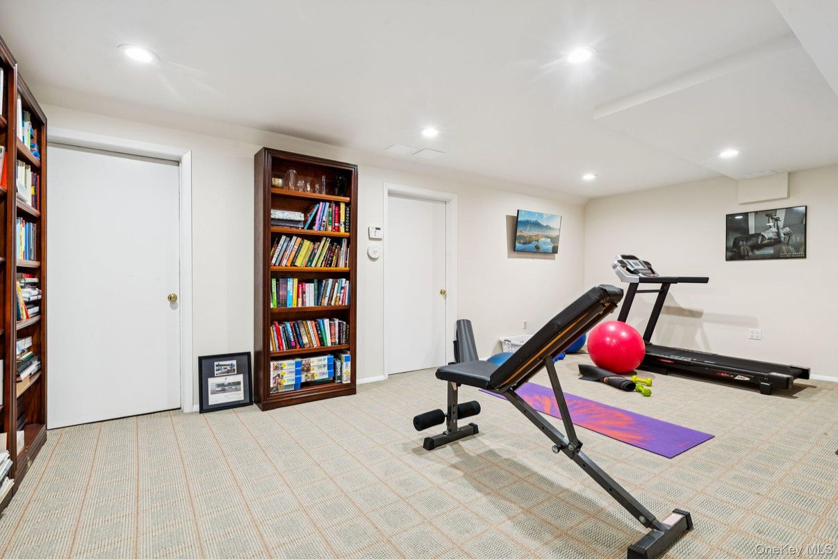 Fitness Equipment, Interior, Recessed Lighting