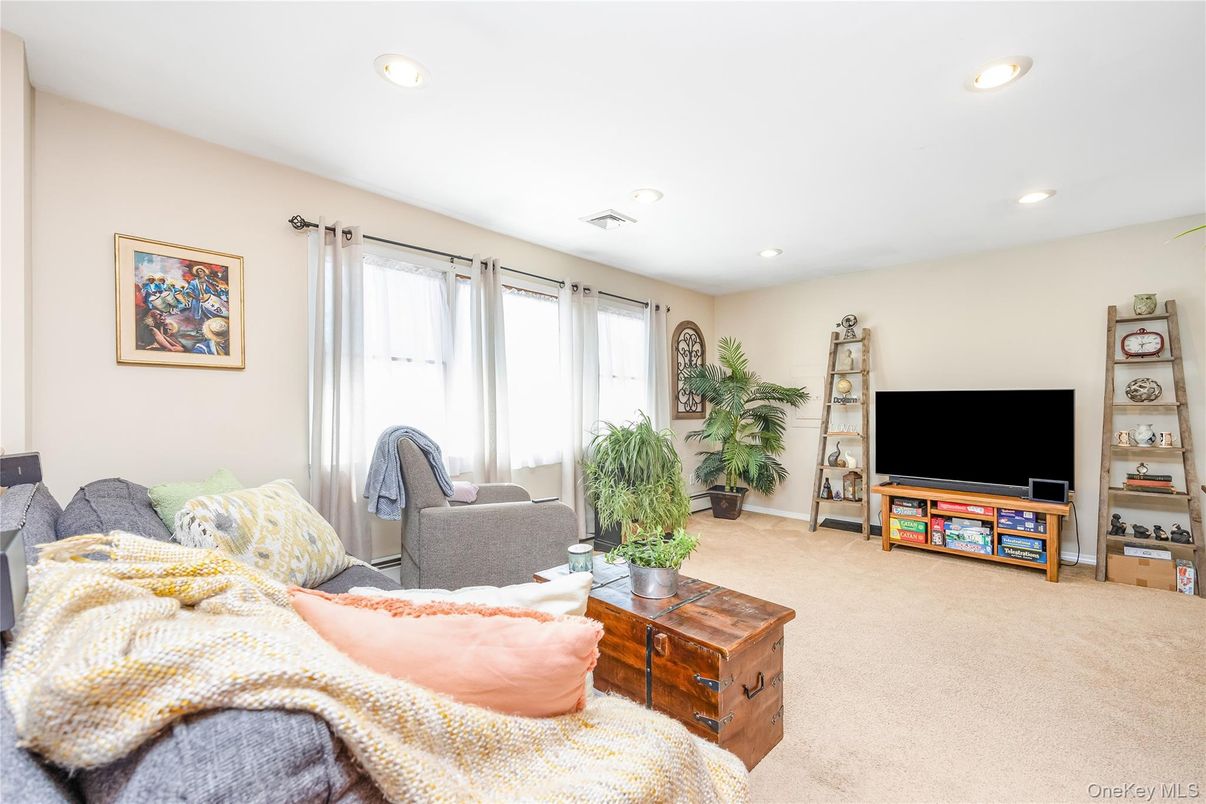 Interior, Living room, Recessed Lighting