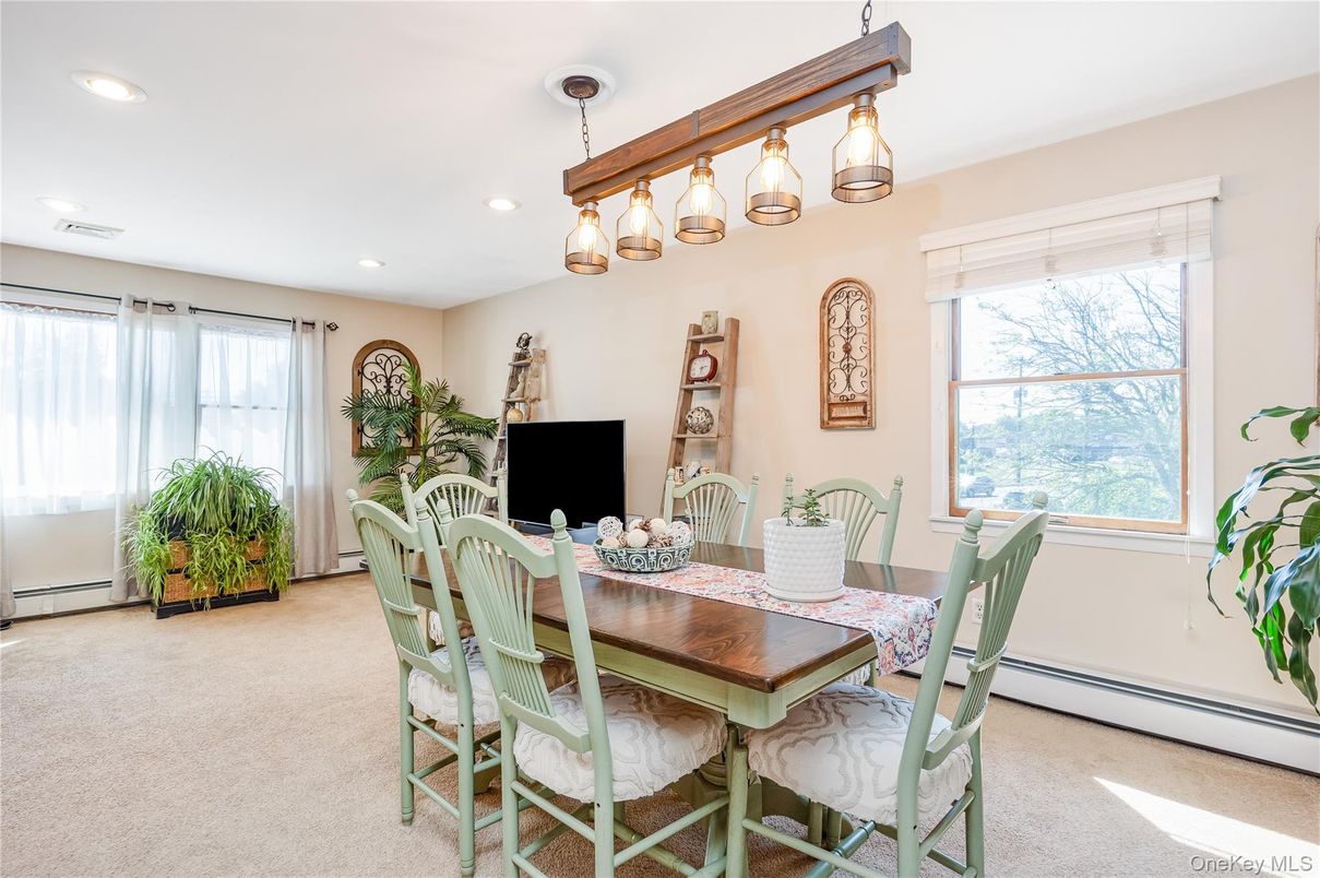 Chandelier, Dining room, Interior, Recessed Lighting