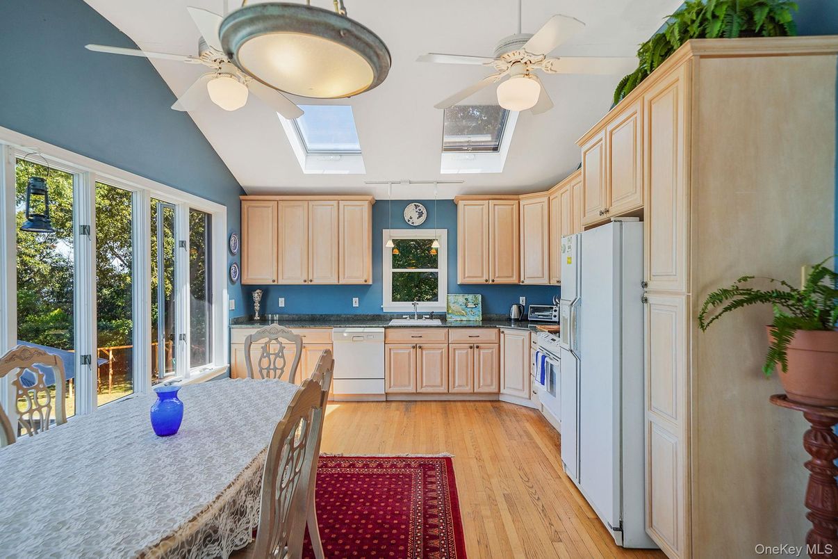 Dining room, Glass Ceilings, Interior, Kitchen, Wood Texture Flooring