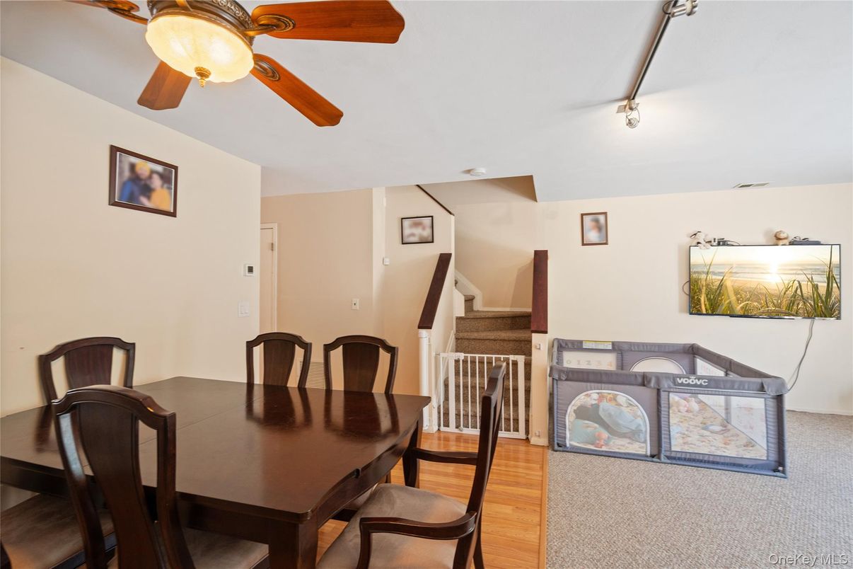 Dining room, Interior, Wood Texture Flooring