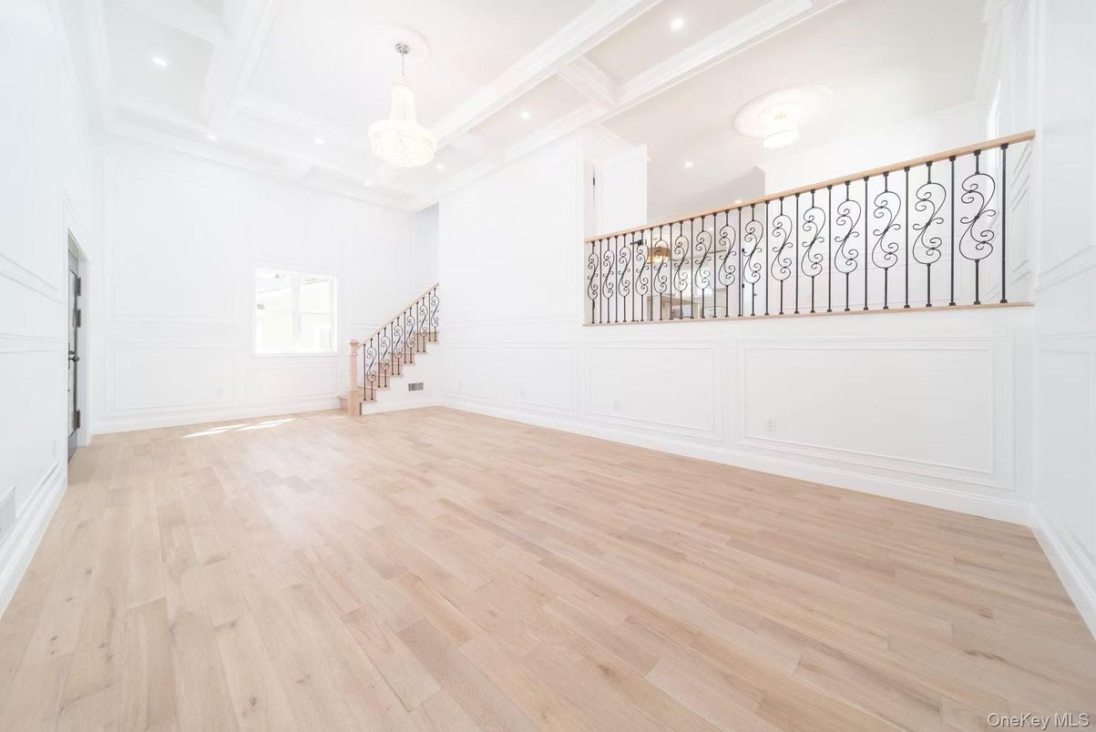 Chandelier, Empty room, Interior, Recessed Lighting, Wood Texture Flooring