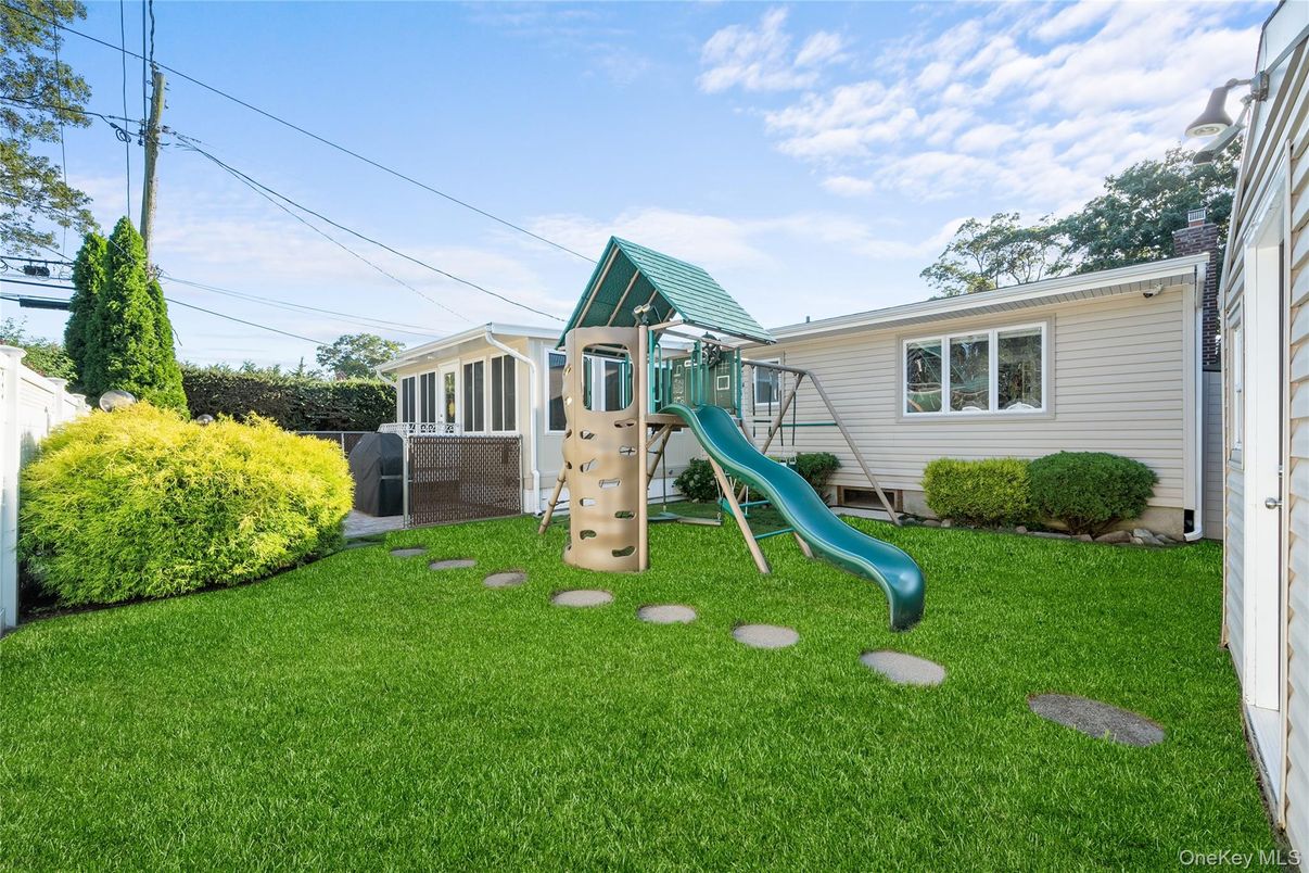 Backyard, Exterior, Playground