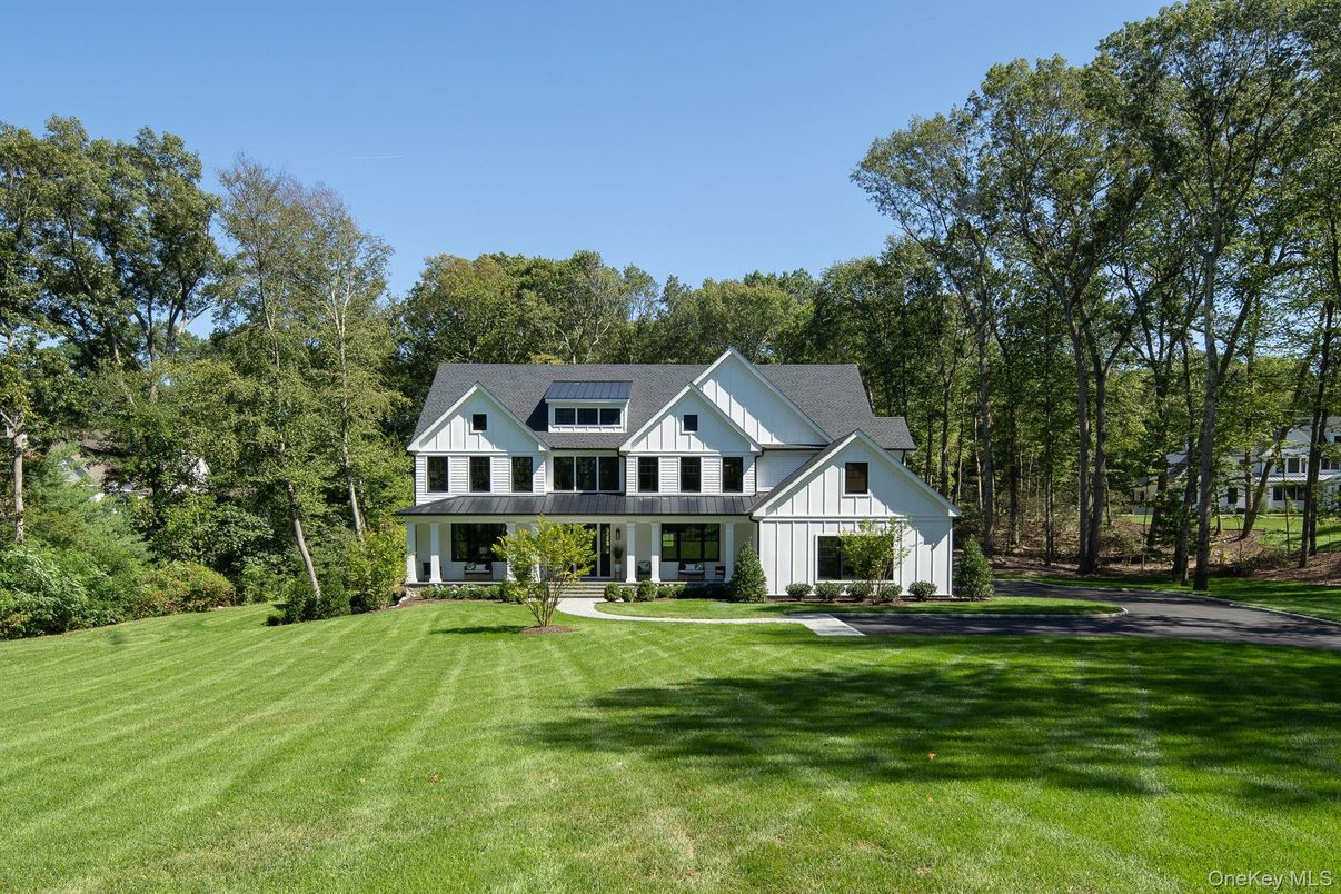 Backyard, Exterior, Facade, Farmhouse