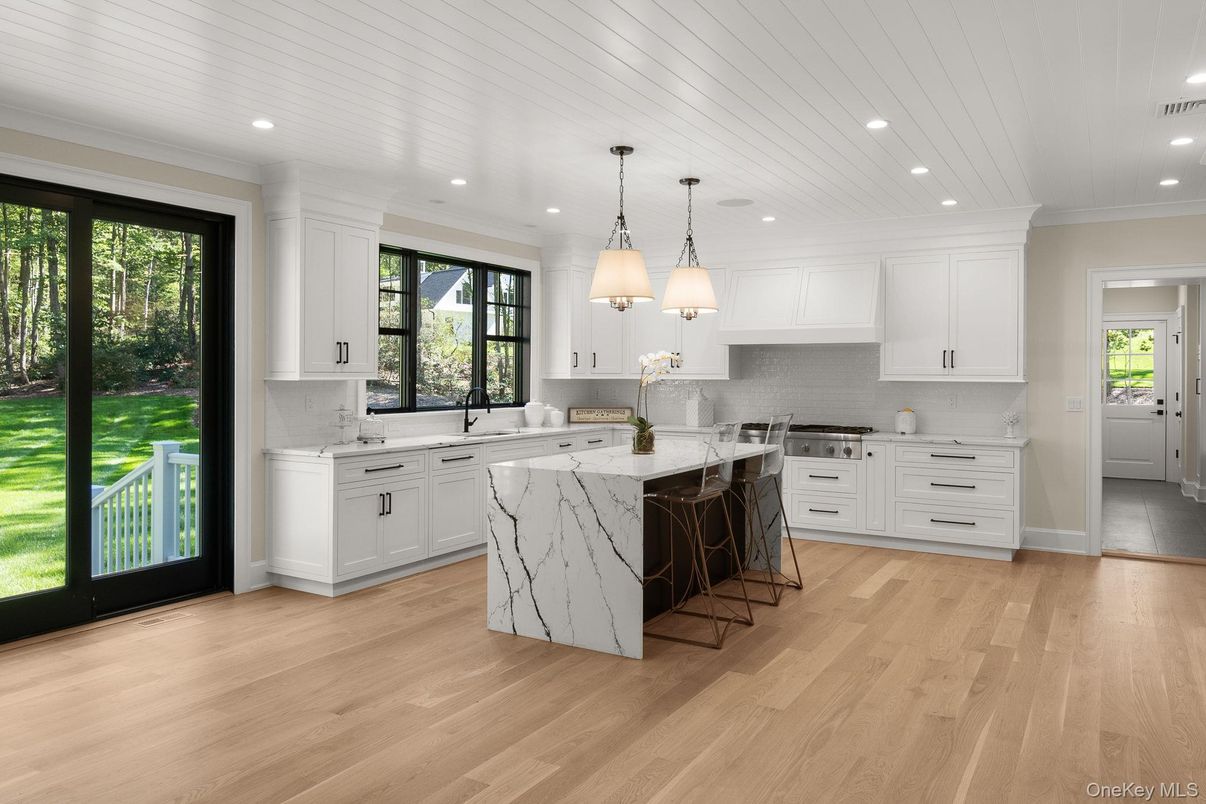 Interior, Kitchen, Pendant Lights, Recessed Lighting, Wood Texture Flooring