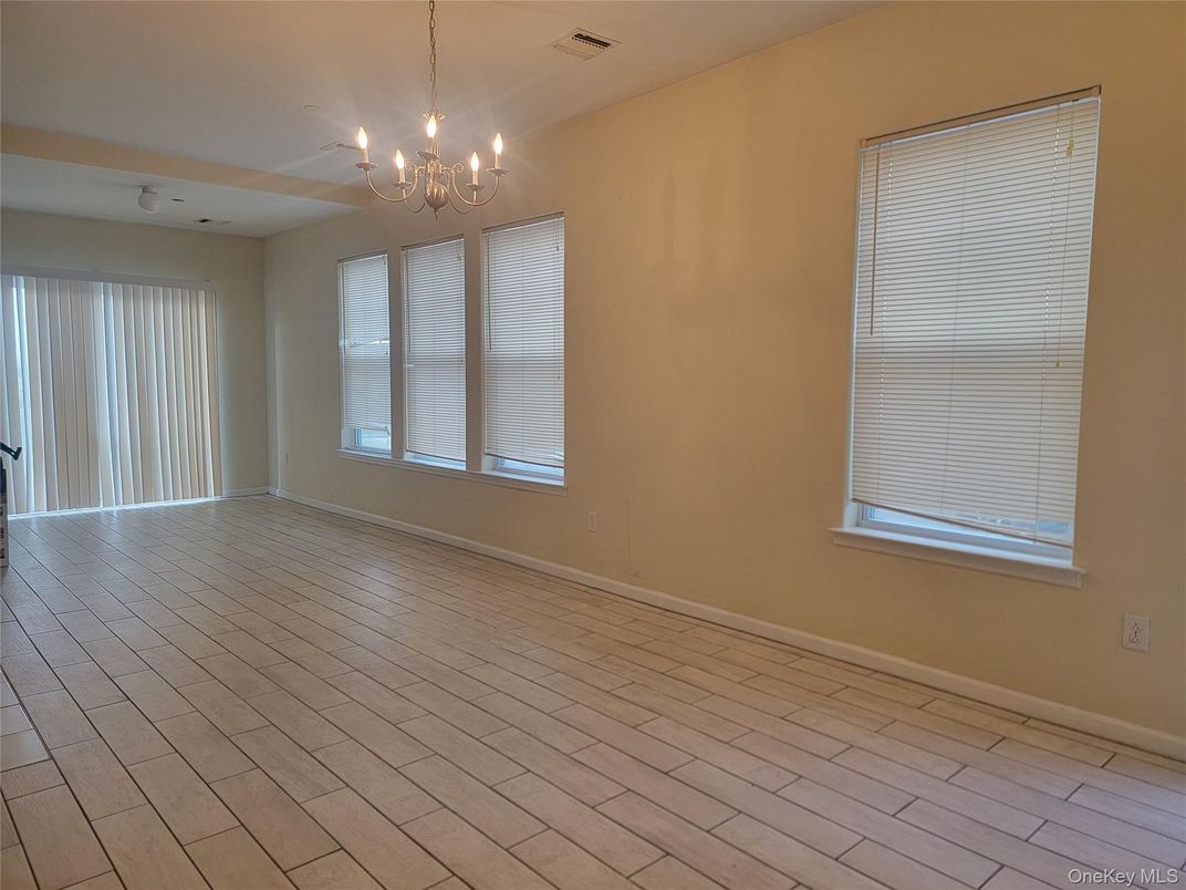 Chandelier, Empty room, Interior, Wood Texture Flooring